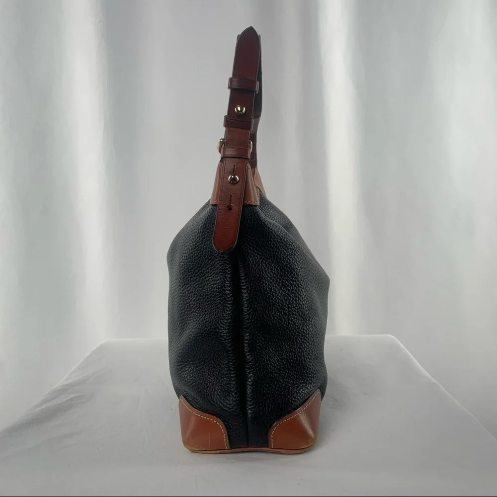 Dooney & Bourke Pebble Grain Hobo Bag in Black‎